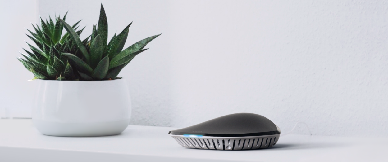 Ezlo Plus Smart Home Z-Wave & Zigbee Hub